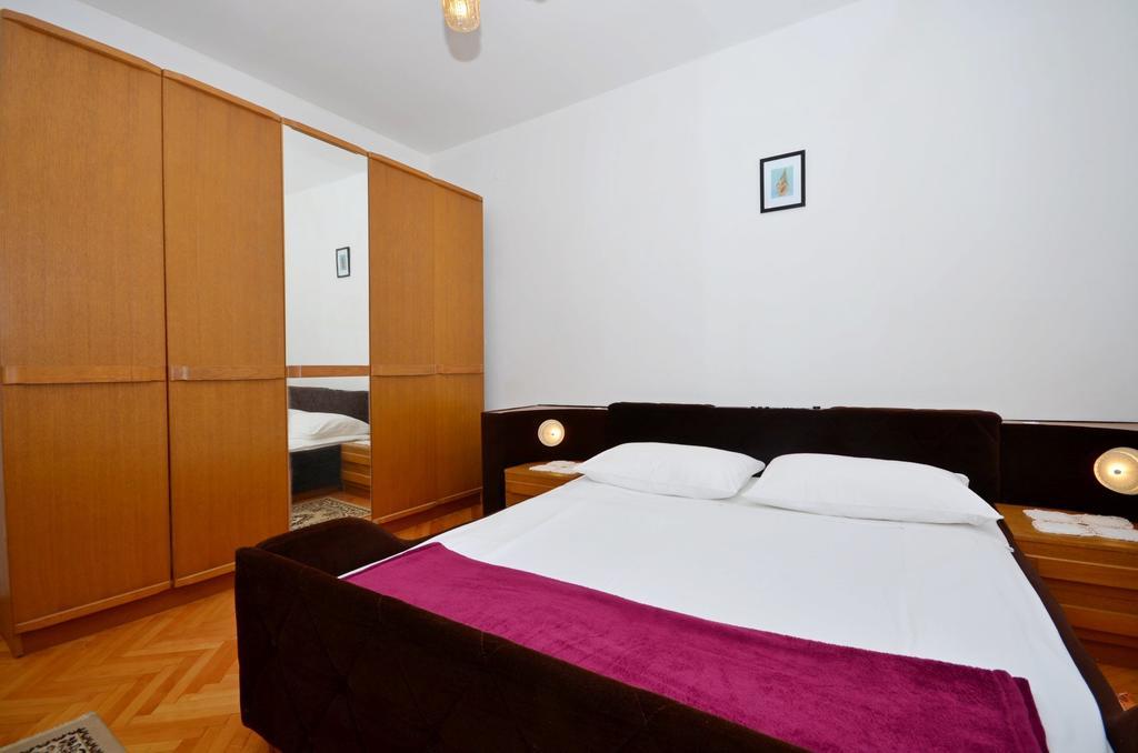 Apartments Marija Near Center Vodice Exterior photo