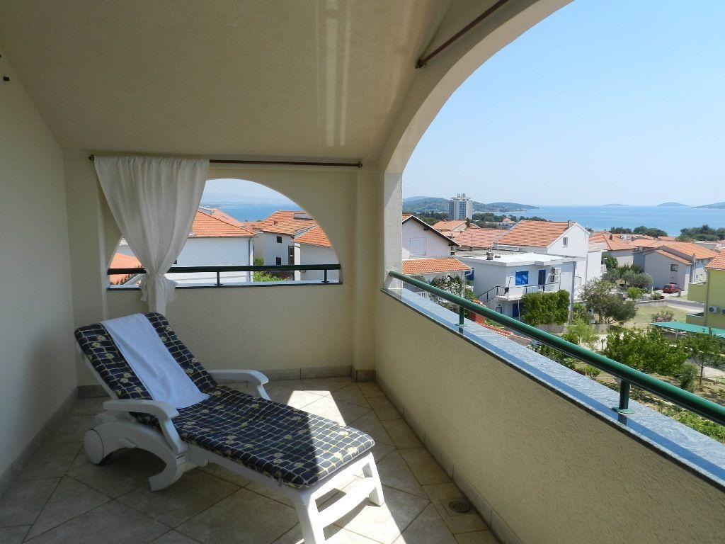 Apartments Marija Near Center Vodice Exterior photo